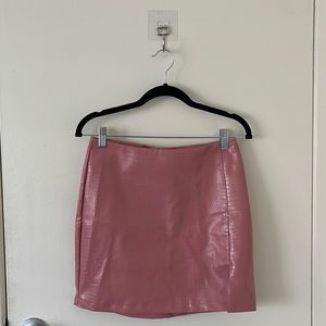 Sans Souci Dusty Rose faux leather skirt Size Small